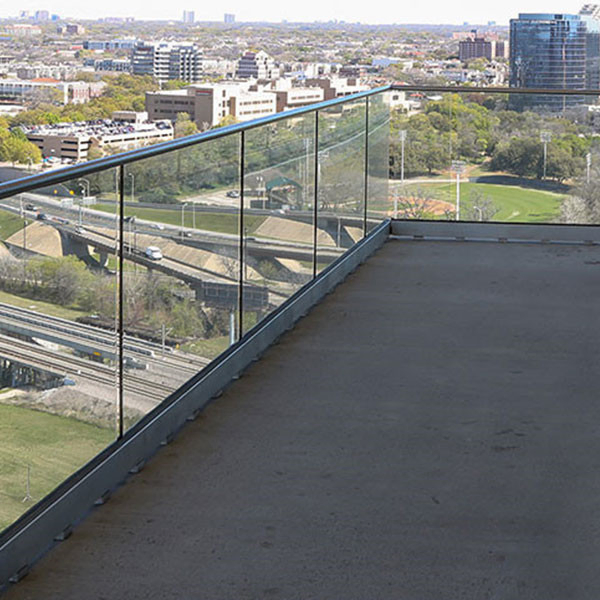 High-Quality Aluminum Glass Railing Systems U Channel Frameless Glass Railings