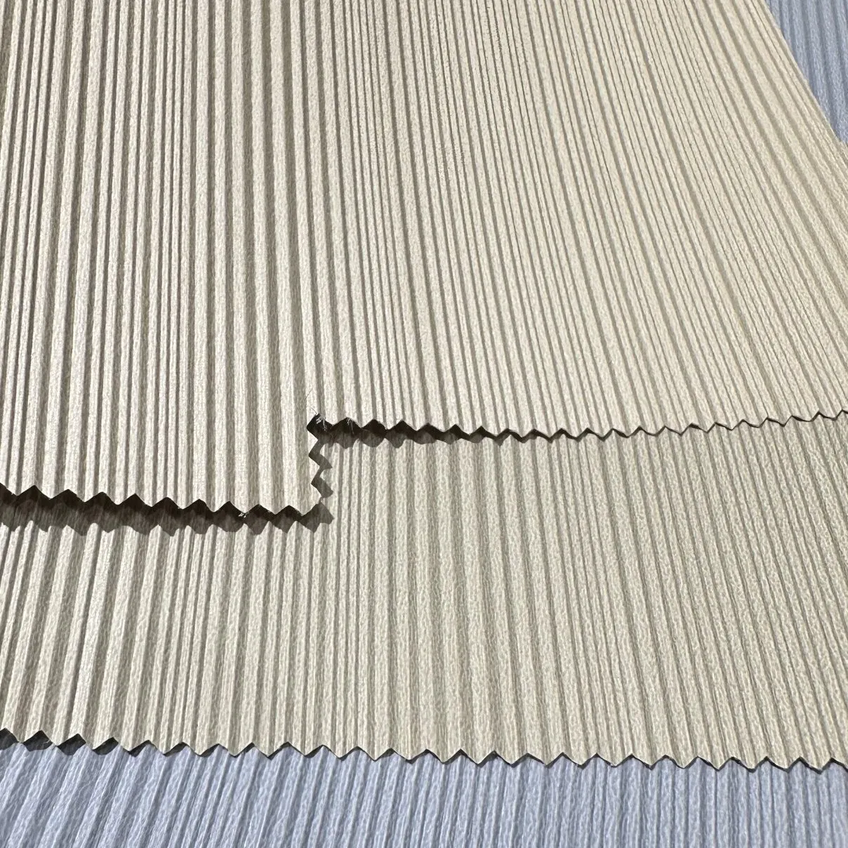 Coverings for Walls From Vinyl Chloride Polymers