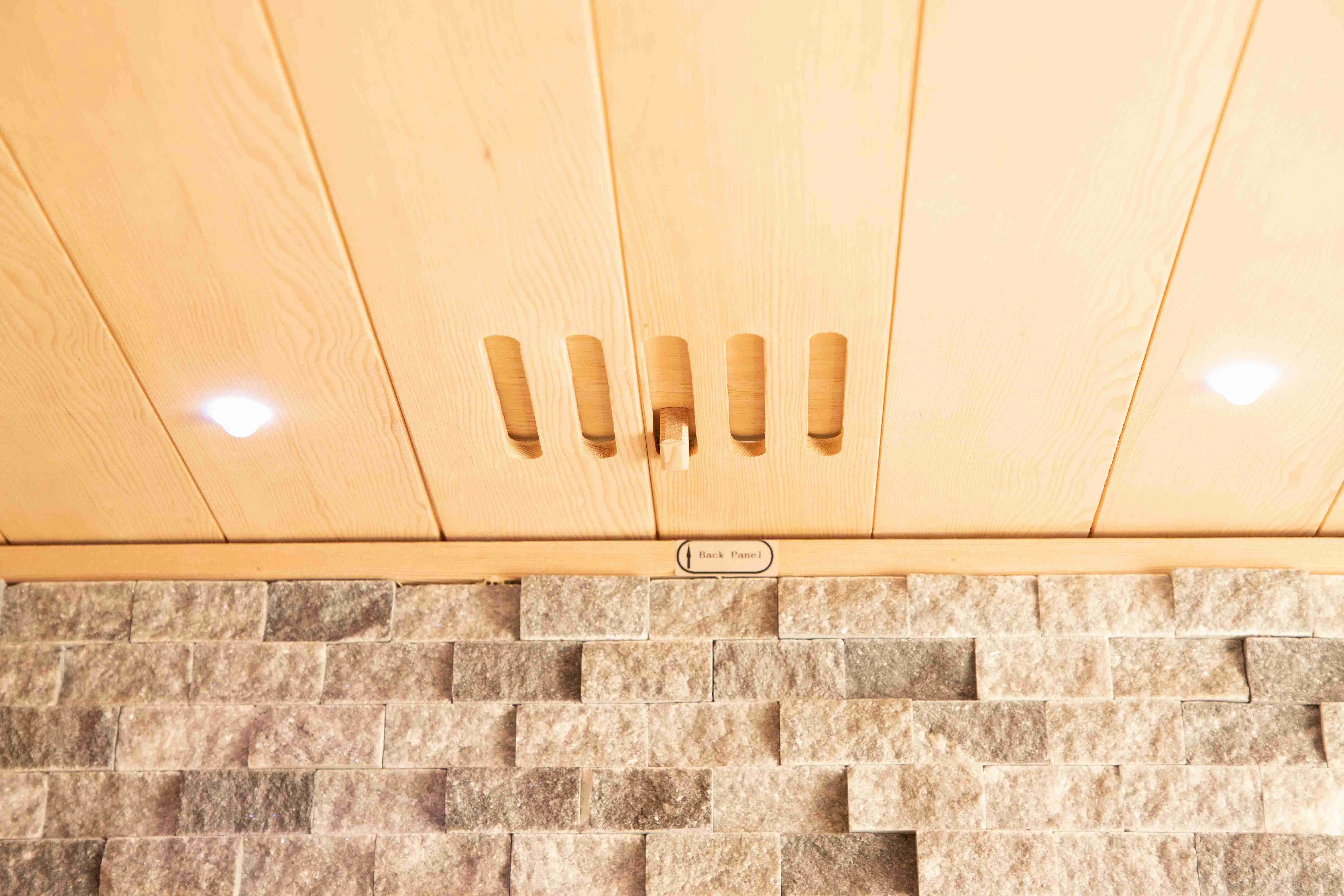 All-Wood Indoor Sauna Room Solid Wood Construction with Complete Health Facilities