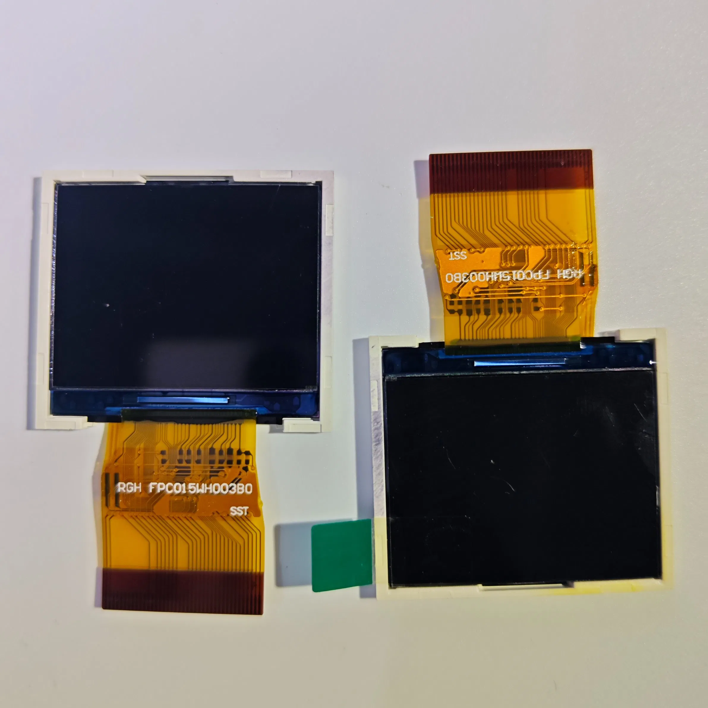 1.5 Inch TFT 40 Pin TFT LCD Display 150 CD/M2 Luminance LCD Display Screen