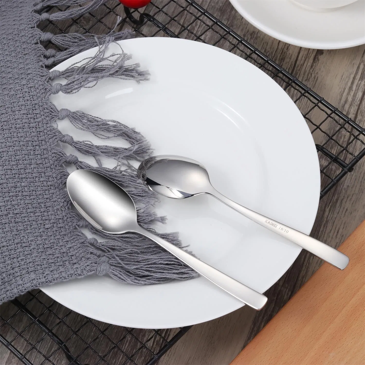 Wholesale Reusable Luxury Spoons Forks and Knives Stainless Steel Flatware Cutlery Set