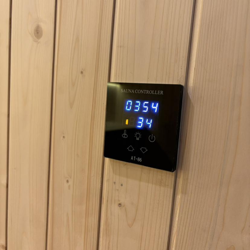 Outdoor Sauna House for 4-6 People Waterproof with UV Protection