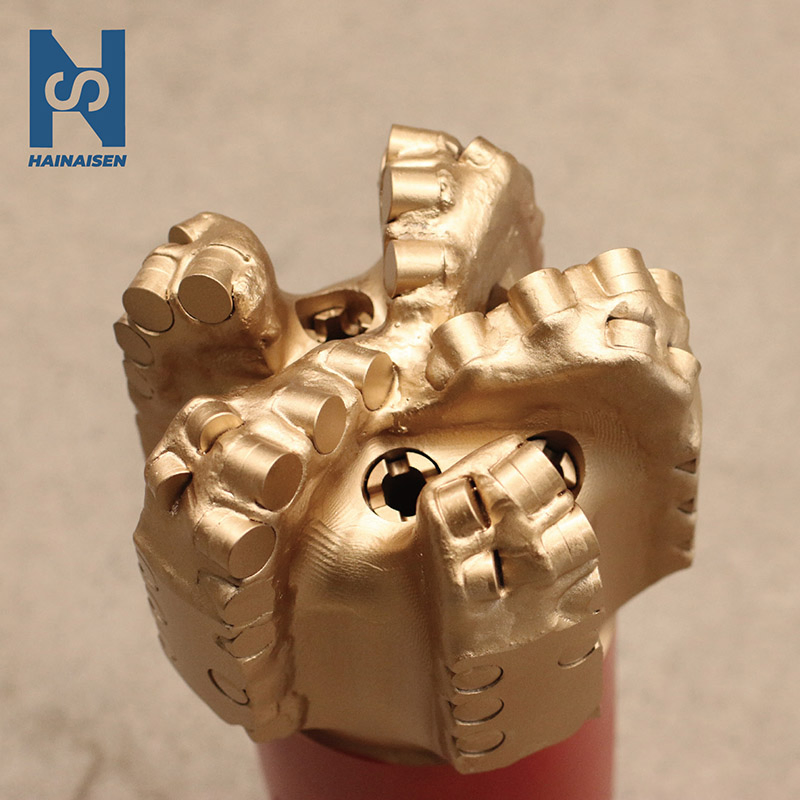 Буровая коронка PDC для нефтеразведки