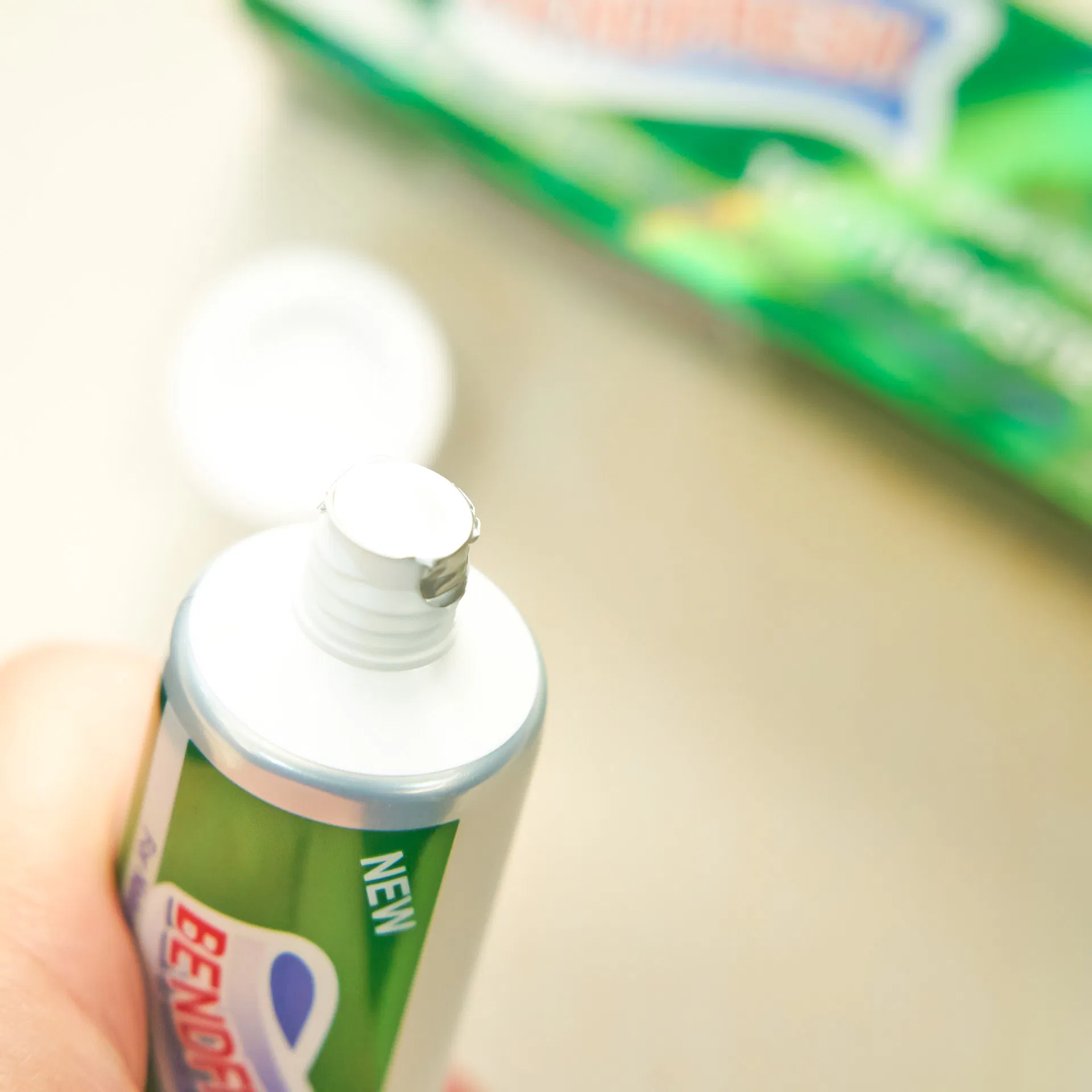 Refreshing Charcoal Toothpaste with ISO9001 Certification and Custom Branding