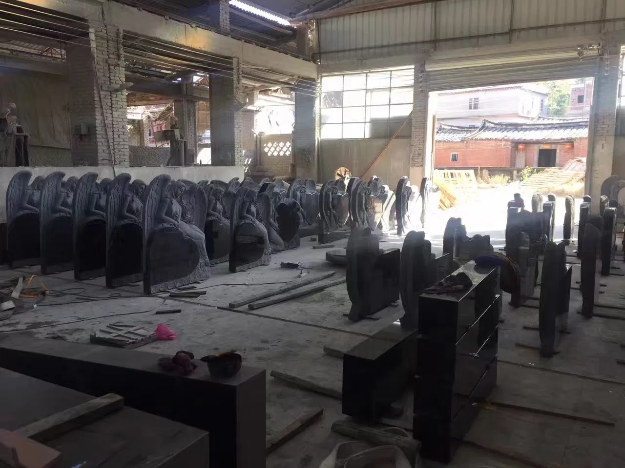 Customized Granite Carving Headstone Columnbarium, Slant Beveled Shape Markers Hand Carving, Machine Carving Memorial Monument