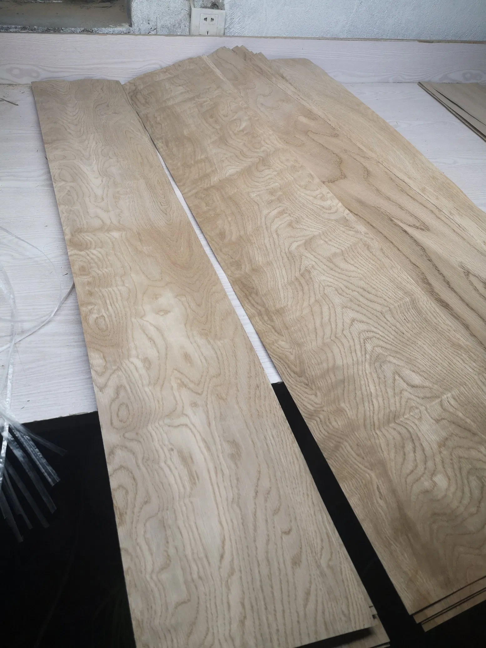 2.0mm Thickness Oak Veneer for Multi-Layers Flooring