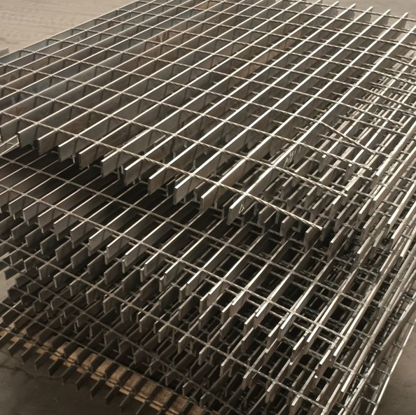 Professional 30*5 32*5 32*3 Galvanized Steel Grating Supplier