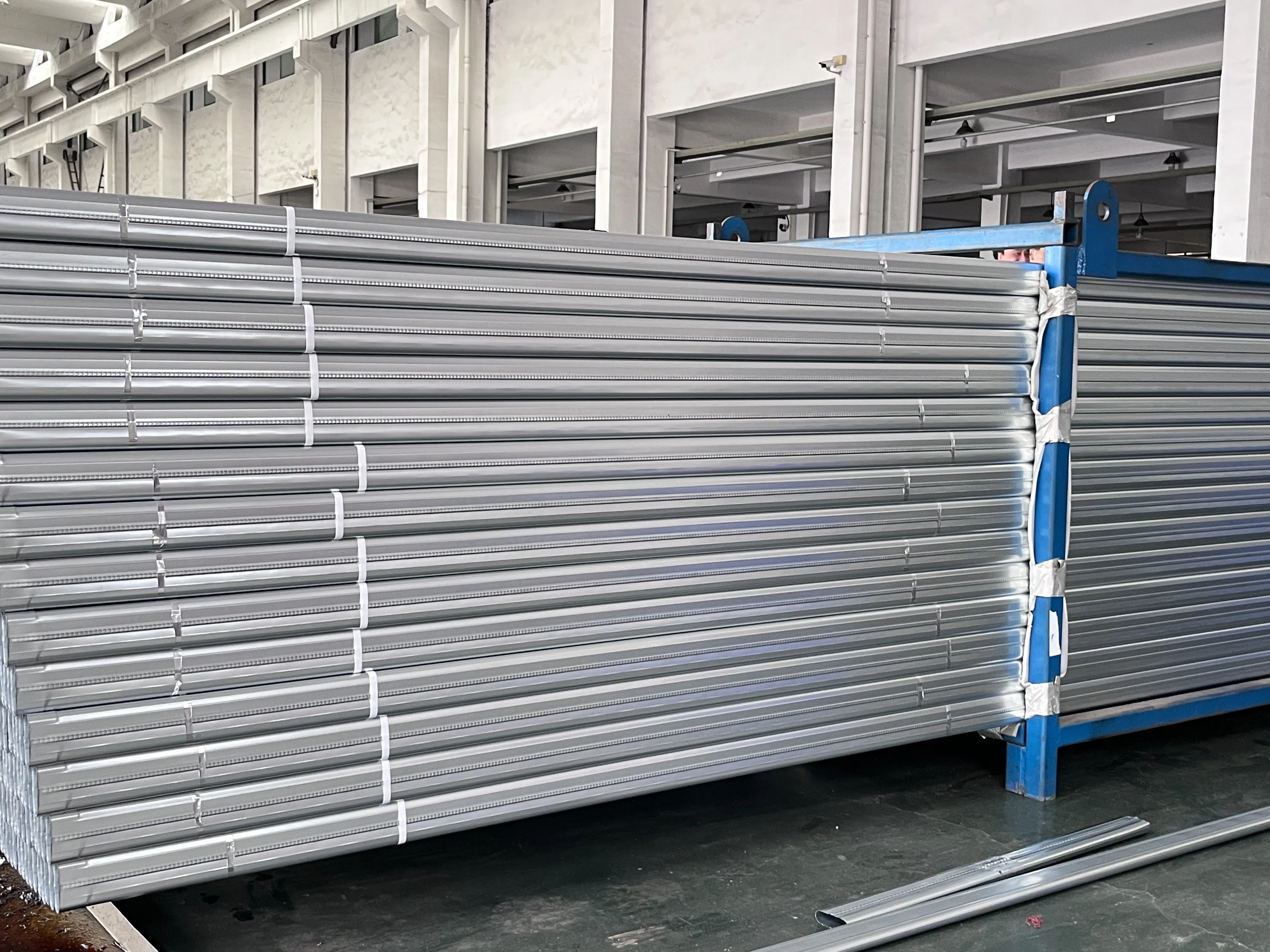 Common Size 70*20 90*20 Large Stiffness Flat Oval Ducting Galvanized Steel Flat Duct for Prestressed Concrete Solutions