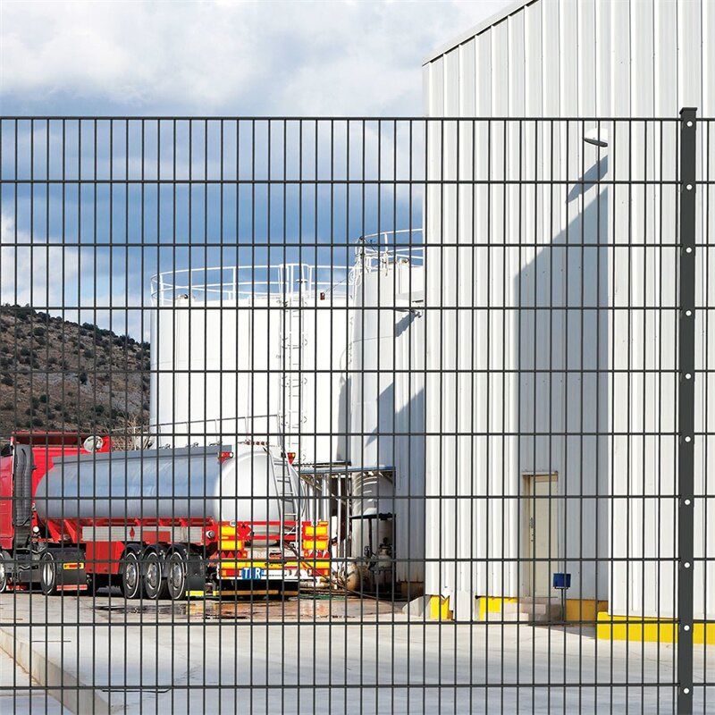 Durable 2D Fence Panel for Secure Outdoor Enclosures