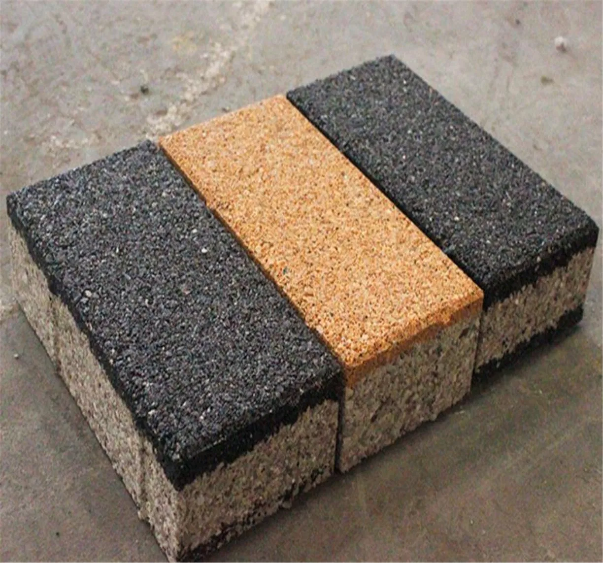 Factory Supply Ceramic Water Permeable Brick for Outdoor Project Water Absorbing Brick