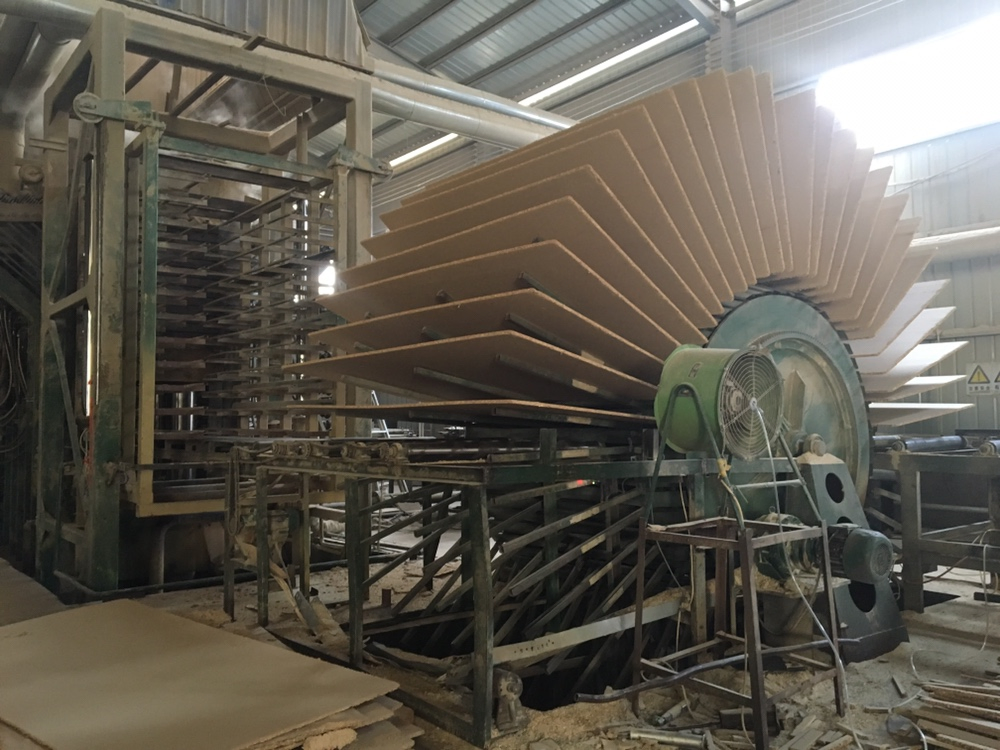 Packing Particle Board Competitive Price 1220X2440X25mm