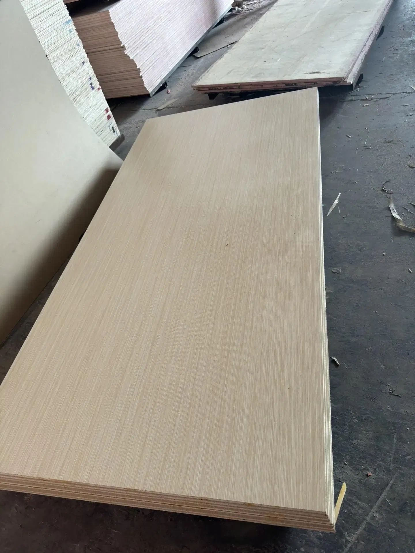 1220X2440X18mm HPL MDF Laminated HPL MDF Board