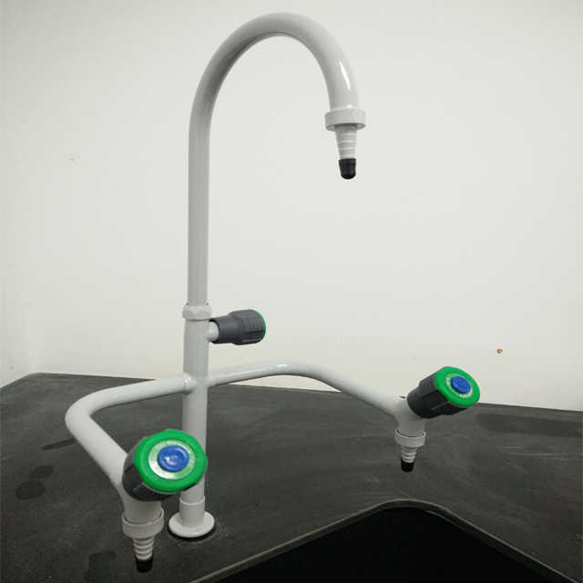 Лабораторный кран для химических столов и вытяжных шкафов