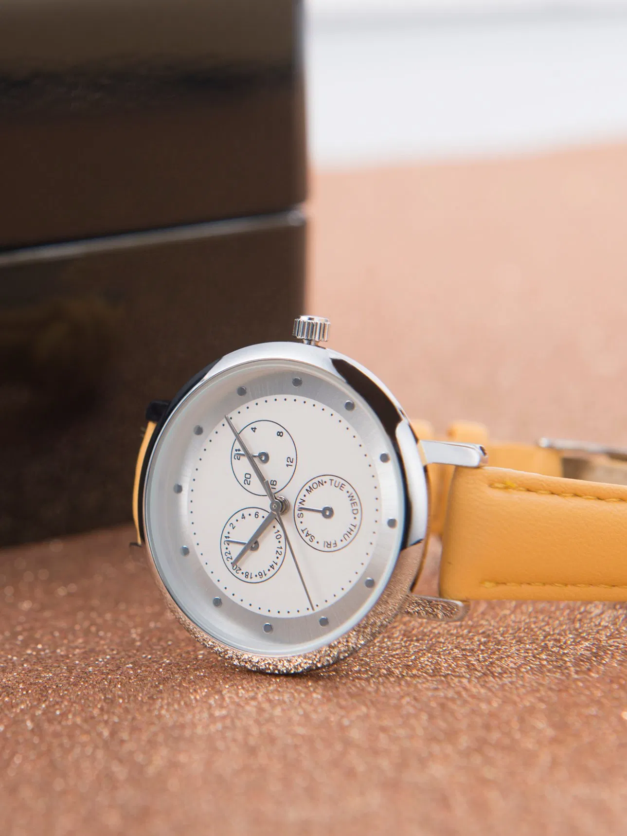 Custom Logo Quartz Lady Watch Swiss Wrist Watch Leather Watch Stock Watch