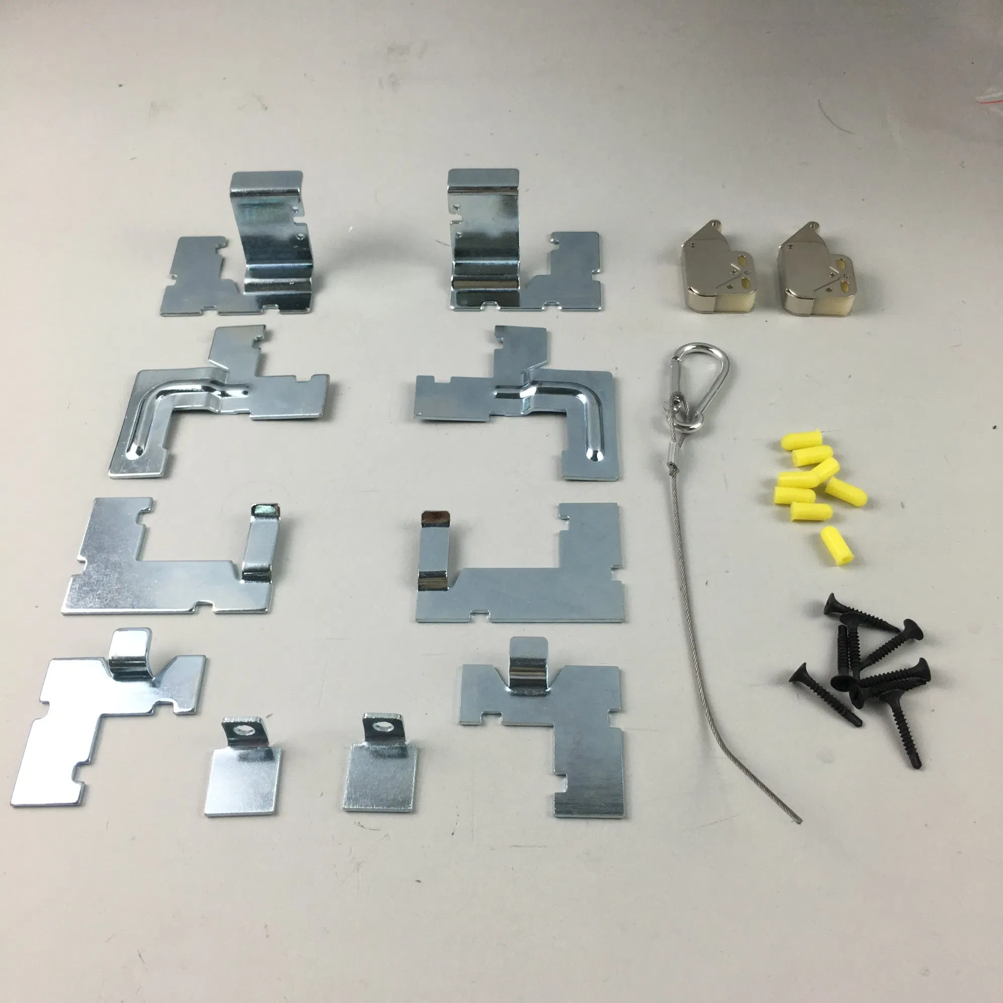 Комплект аксессуаров для люка-доступа