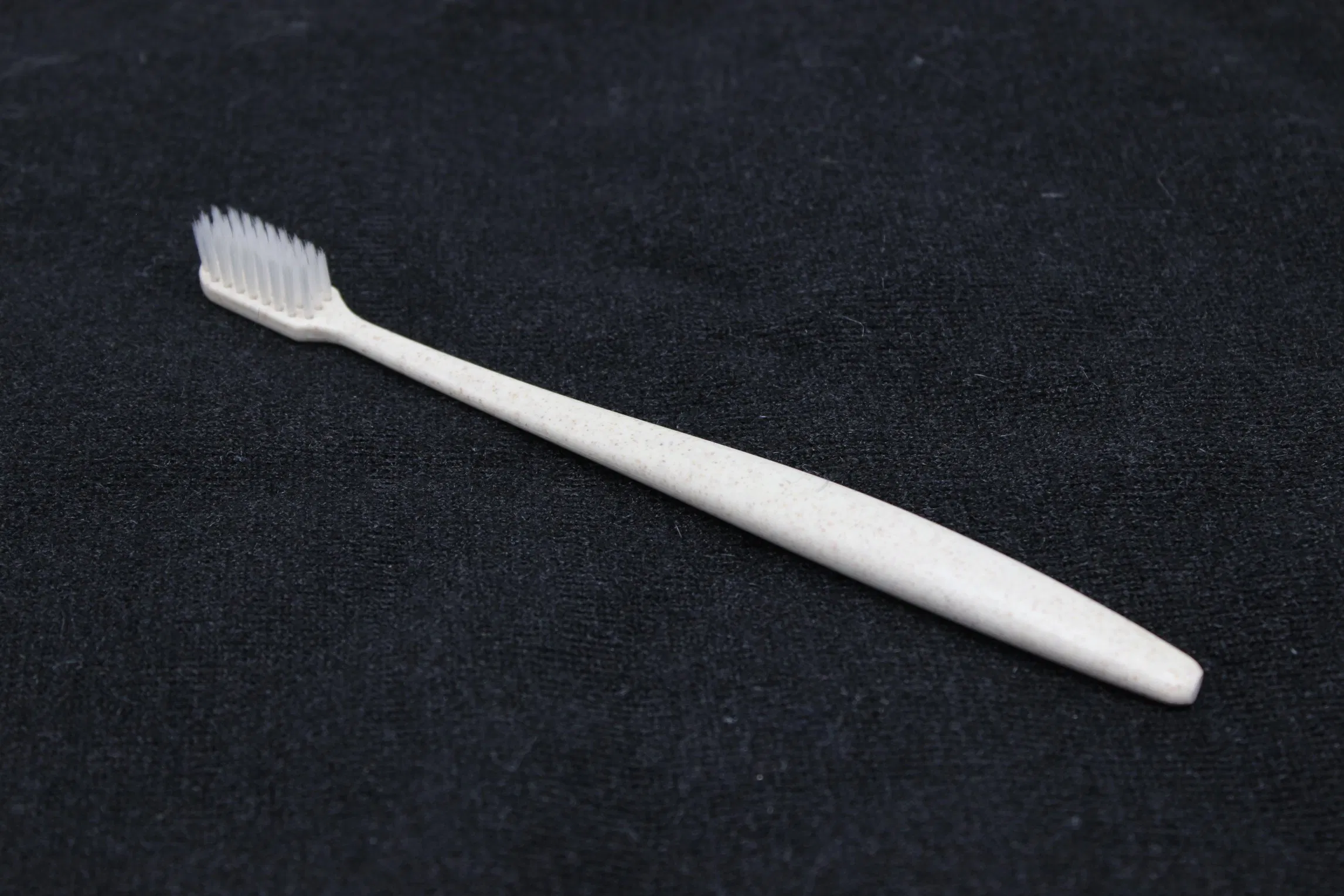 Chinese Aplus Hot Sales Brown Toothbrush 05