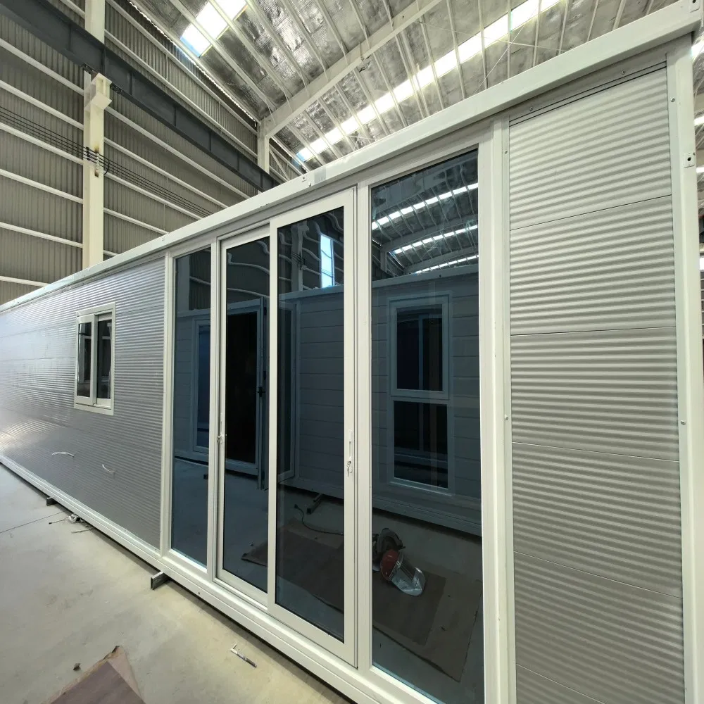10FT, 20FT, 30FT 40FT Movable Modular Cabin Portable Movable Expandable Home Folding Prefab Container House Made of Sandwich Panel for Australia