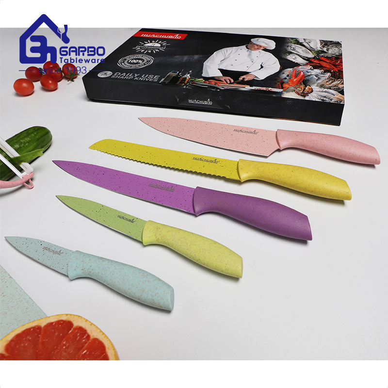 4 PCS Stainless Steel Kitchen Knife with PP Handle Set Kitchen Chef Knife with a Magnetic Gift Box