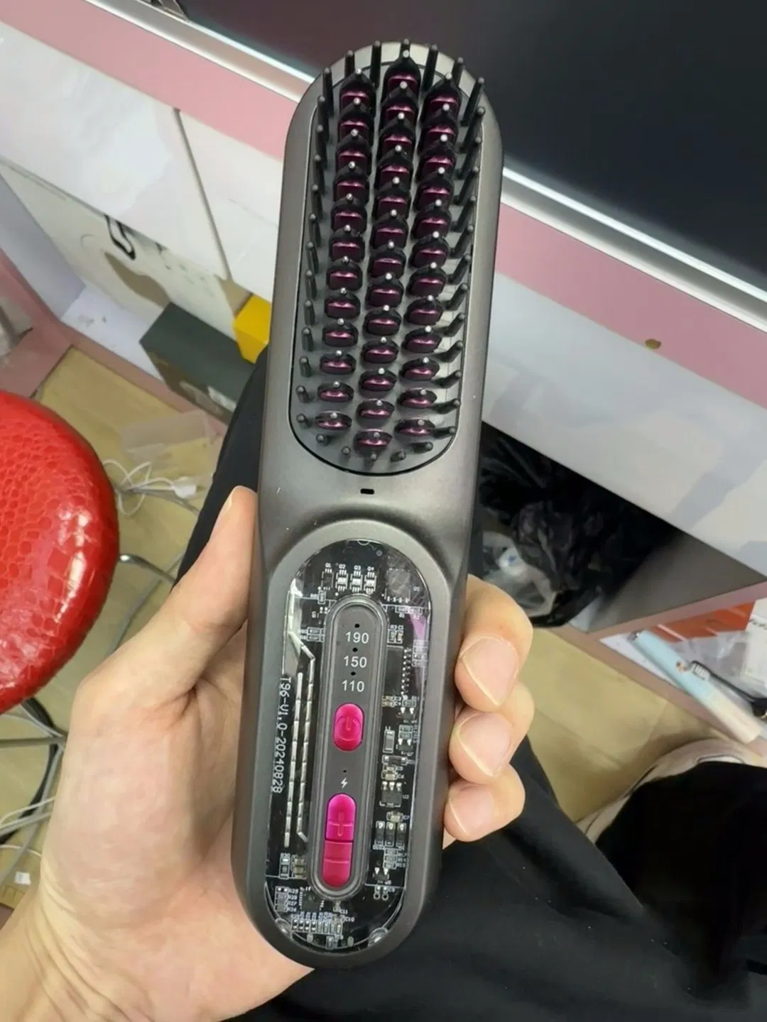 Электрощетка-выпрямитель T96 для ухода за волосами