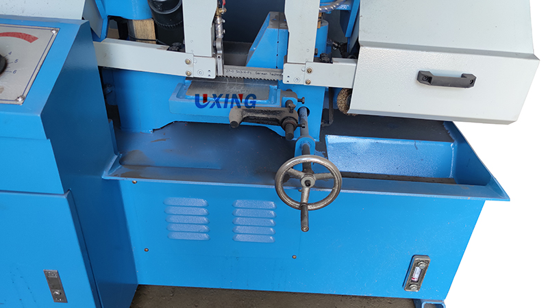 Ленточная пила по металлу компактная GH4220