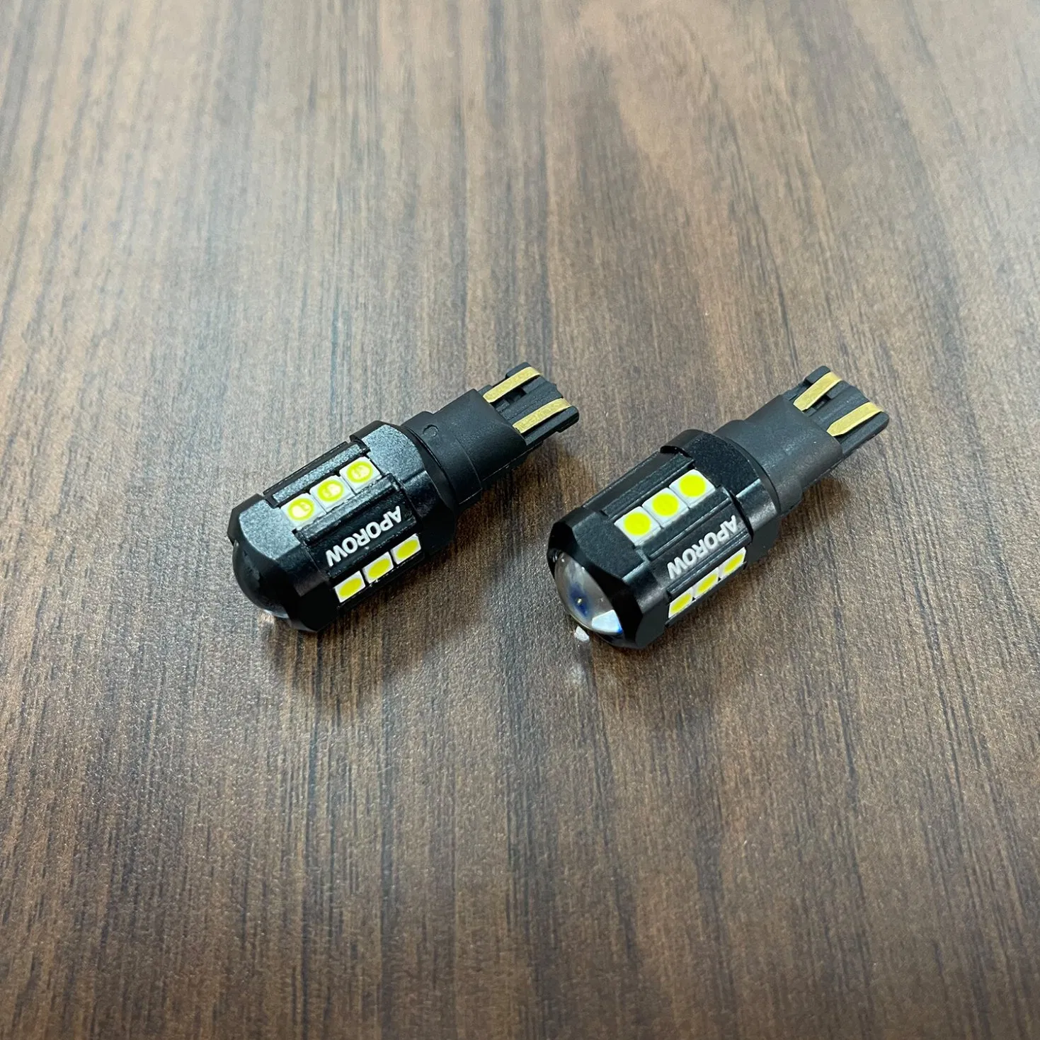 APOROW T15 LED Bulbs для стоп-сигналов и габаритов (1156, 1157, 3156, 3157, 7440, 7443, BA15S, BAU15S, T20, 921) Canbus