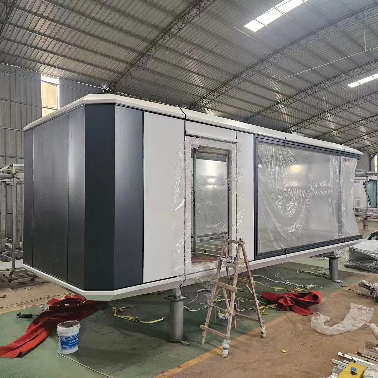 Prefab Smart Cabin Home Hotel Space Capsule House