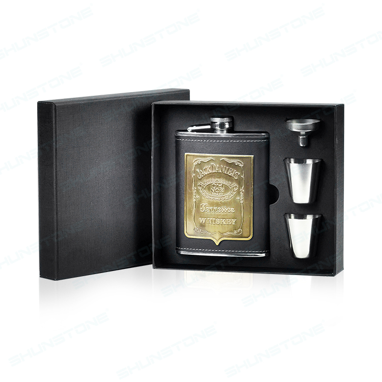 Stainless Steel Liquor Whiskey Flask Leather Hip Flask Set with Funnel and 2 Cups Gift Set