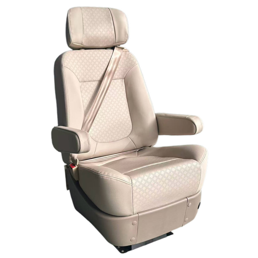 Качественное современное кожаное кресло бизнес-класса с вентиляцией и интерфейсом USB/SBR