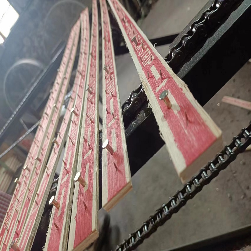 Premium Plywood Carpet Gripper 1220*25.4*6.0mm