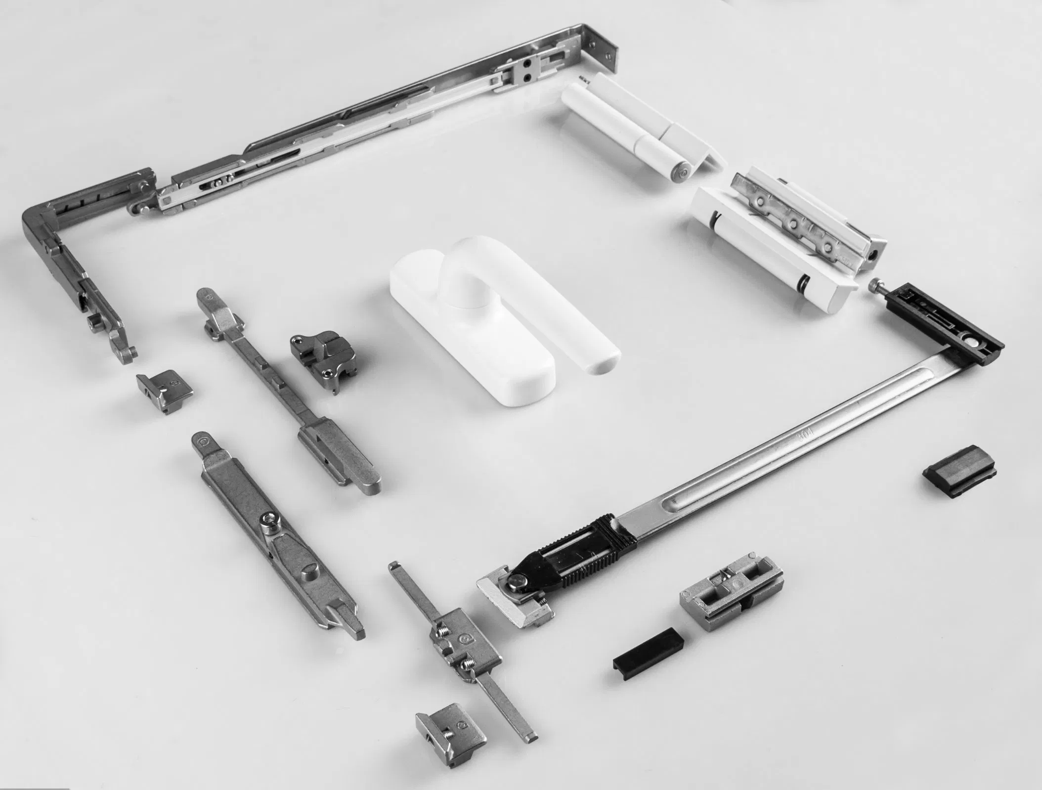 Sample Customization One Stop Purchasing Tilt-Turn Window System Aluminum Window Accessories