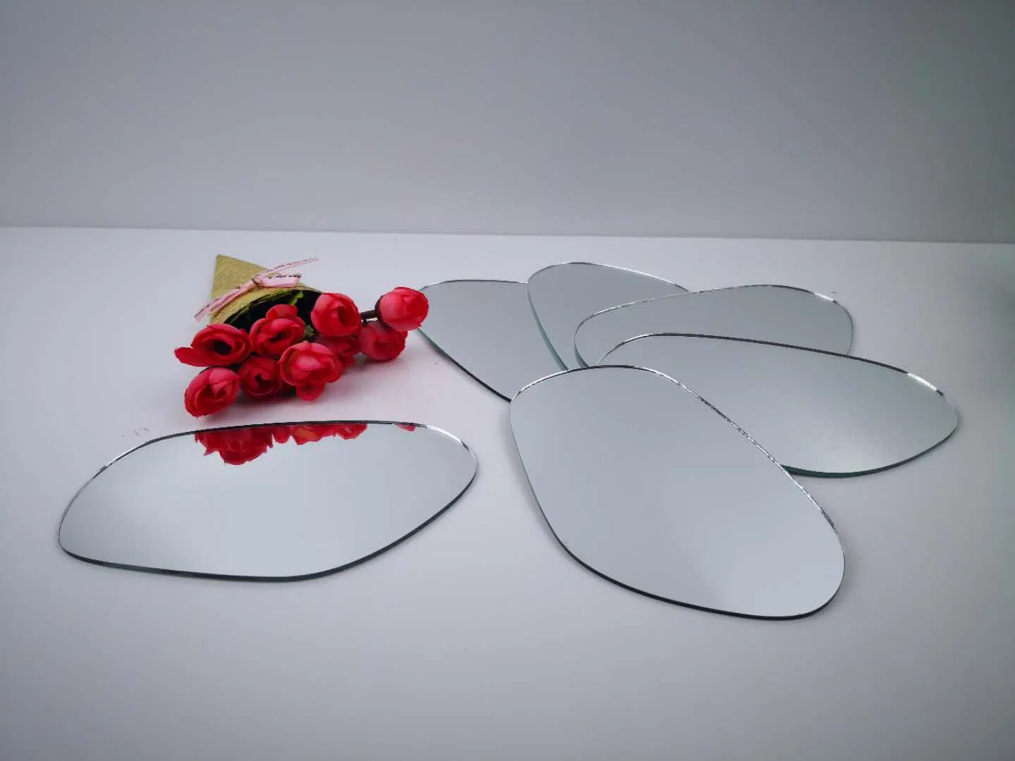 Выпукло-вогнутое зеркало из стекла, 305×407 мм, толщина 1,8/2 мм