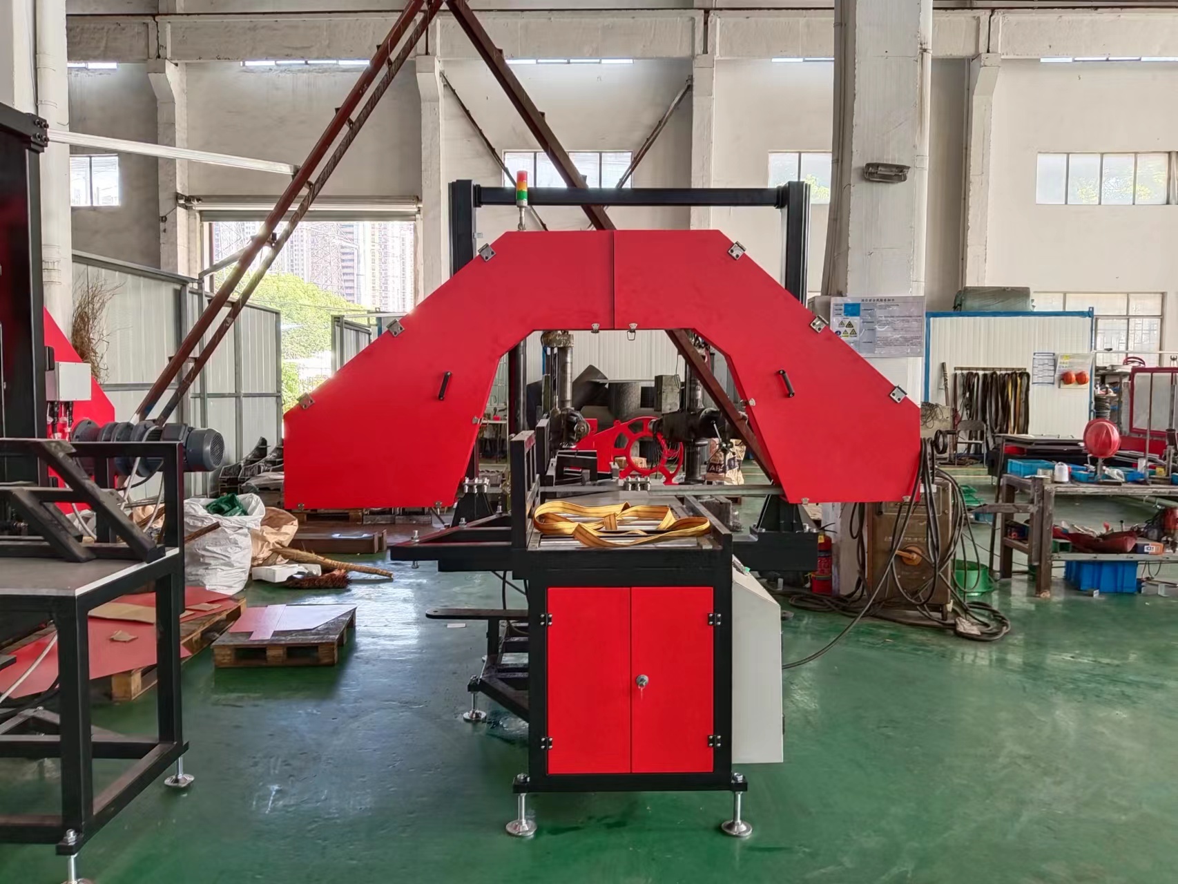 Ленточная пила для труб трубореза