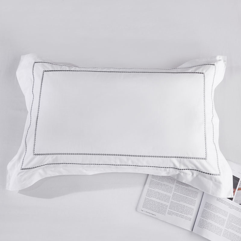 Solid White Cotton Satin Home Hotel Textile Premium Bed Linen Flat Sheet Embroidery Pillow Cases Quilt Cover Bedroom Bed Sheet Bedding Set with Gift Kit