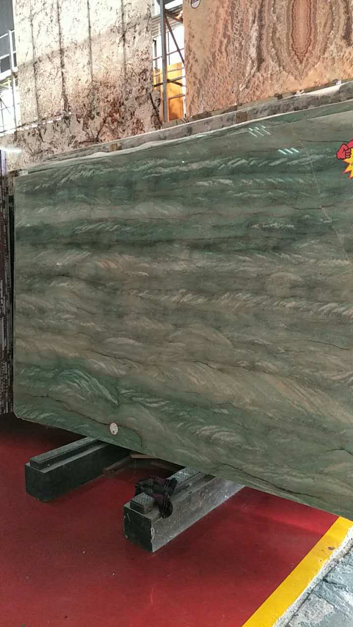 Мраморная плитка Carrara Statuario White для ванной