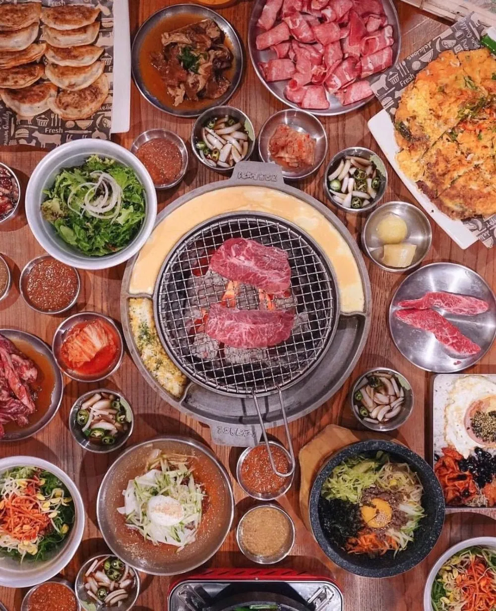 Korean Restaurant Rice Noodles Food Serving Chopsticks Gold 304 Stainless Steel Flat Shiny Chopsticks