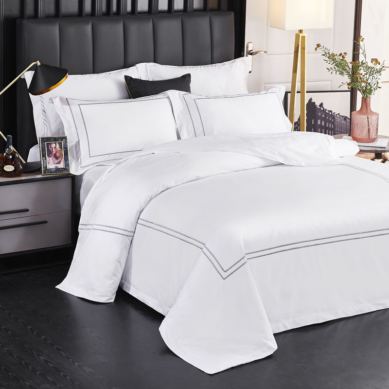 Customized King Queen Size Hotel Bed Linen 100% Cotton Bed Sheets Embroidery Duvet Cover High Quality 300tc Satin Cotton White Hotel Bedding Set