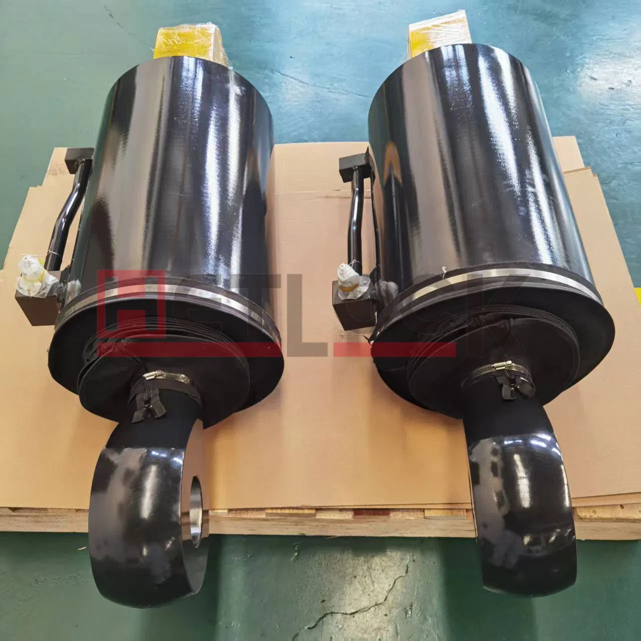 Гидравлический цилиндр двойного действия для горной техники