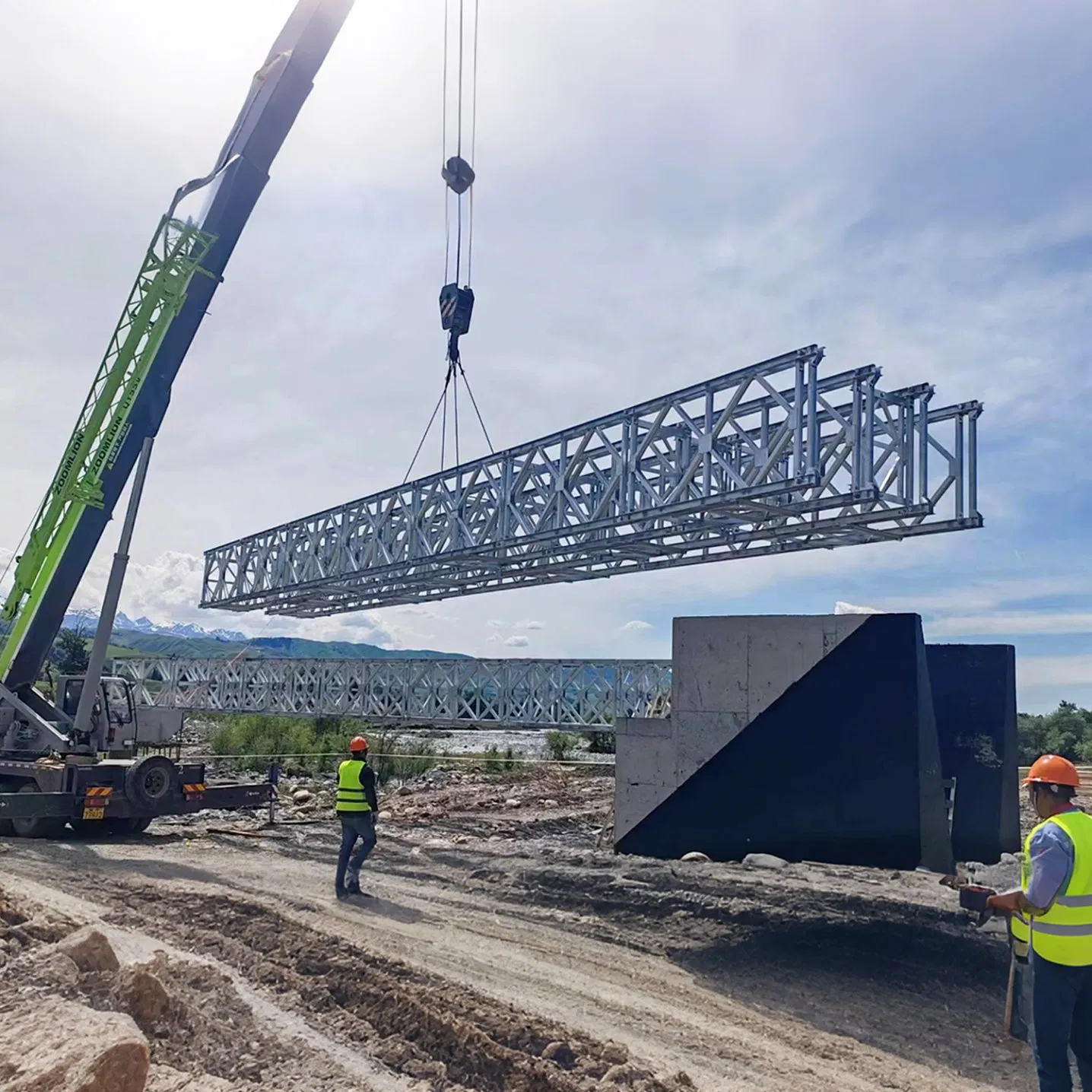 Durable Steel Plate for Heavy-Duty Bridge Construction Projects
