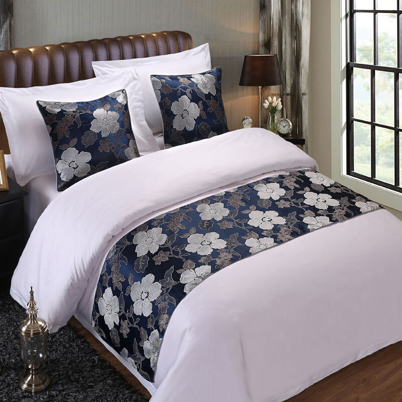 Hotel Wrinkle Free Polyester Custom Size Luxury 5-Star Bed Runner
