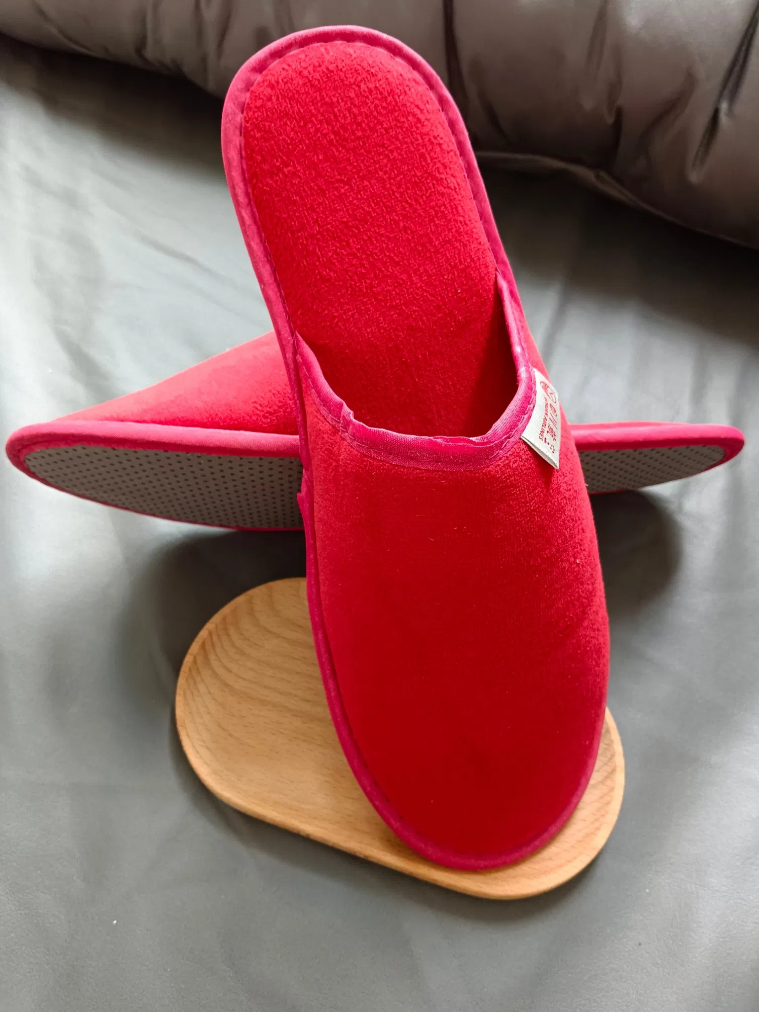 Hotel Airline Wedding Customized Slippers Wholesale Eco-Friendly Washable Disposable Hotel SPA Slippers Travel Velvet Portable Slippers Anti Slip Outsole