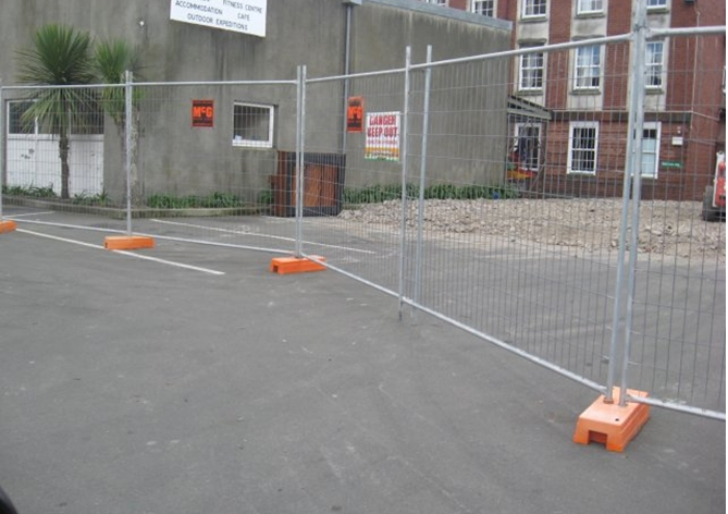 Easily Assembled Waterproof Customized Australia Temporary Fence / Stadium Fence Temp Fence Panels