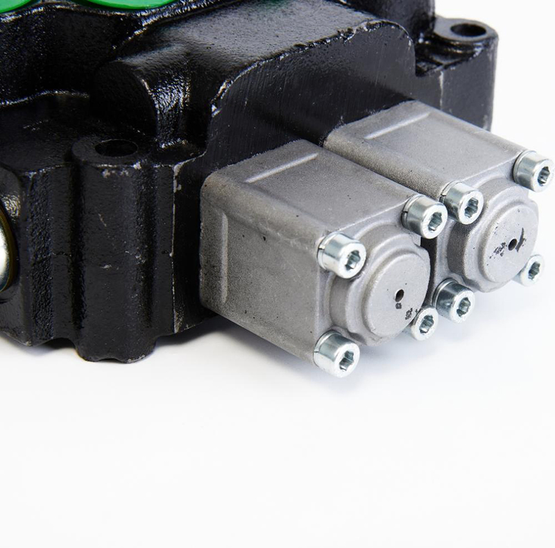 Гидравлический клапан DCV 3-секционный для спецтехники