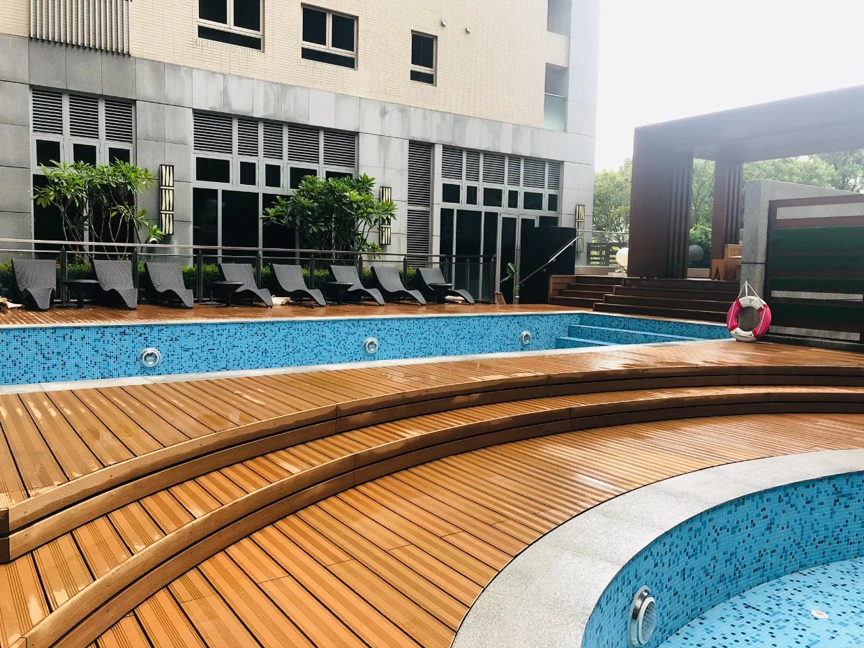 Experienced Manufacturer Waterproof WPC Outdoor Decking Flooring Composite Board