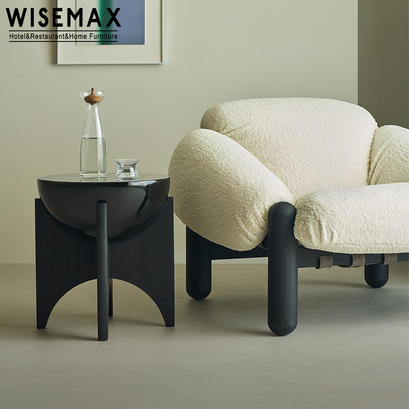 Журнальный столик деревянный для гостиной