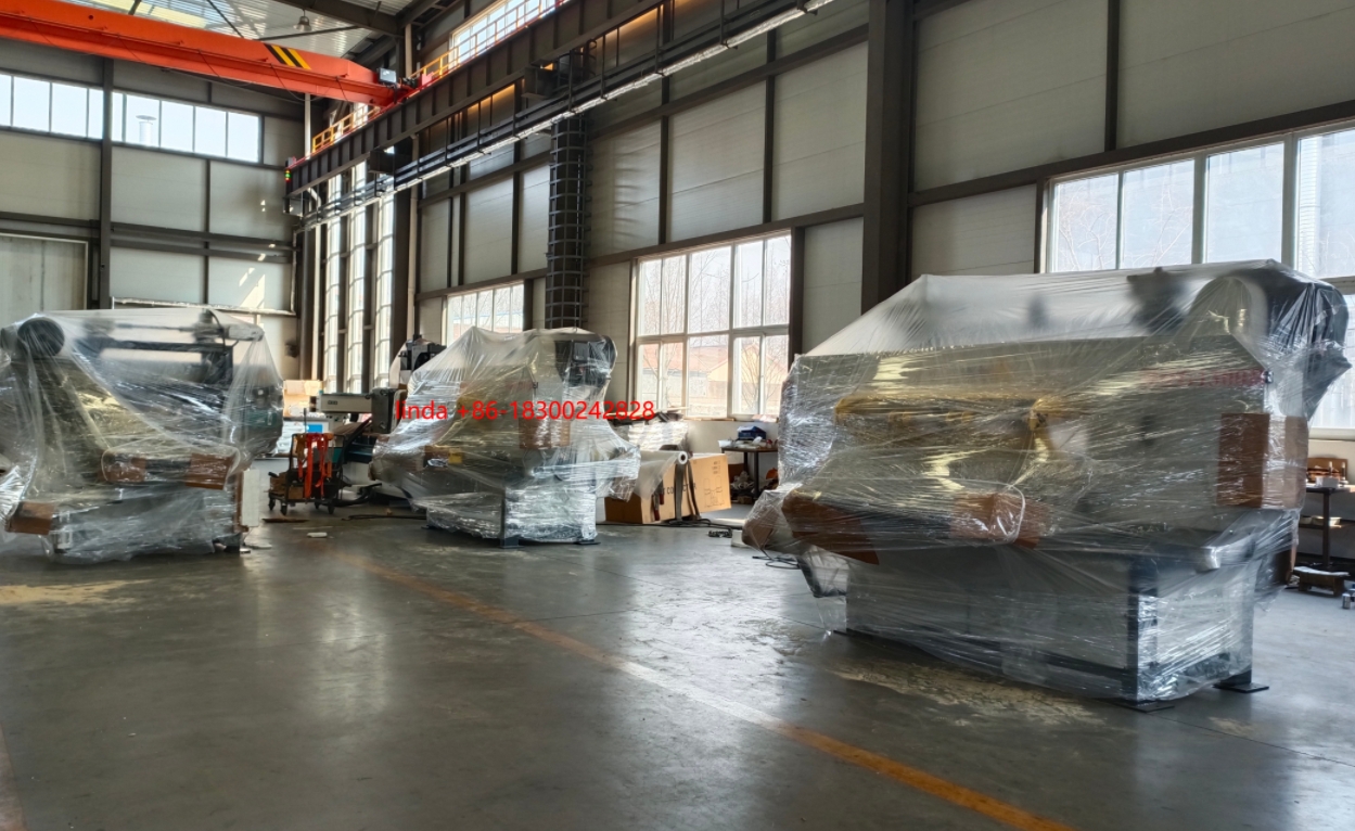 Станок ленточнопильный горизонтальный по дереву