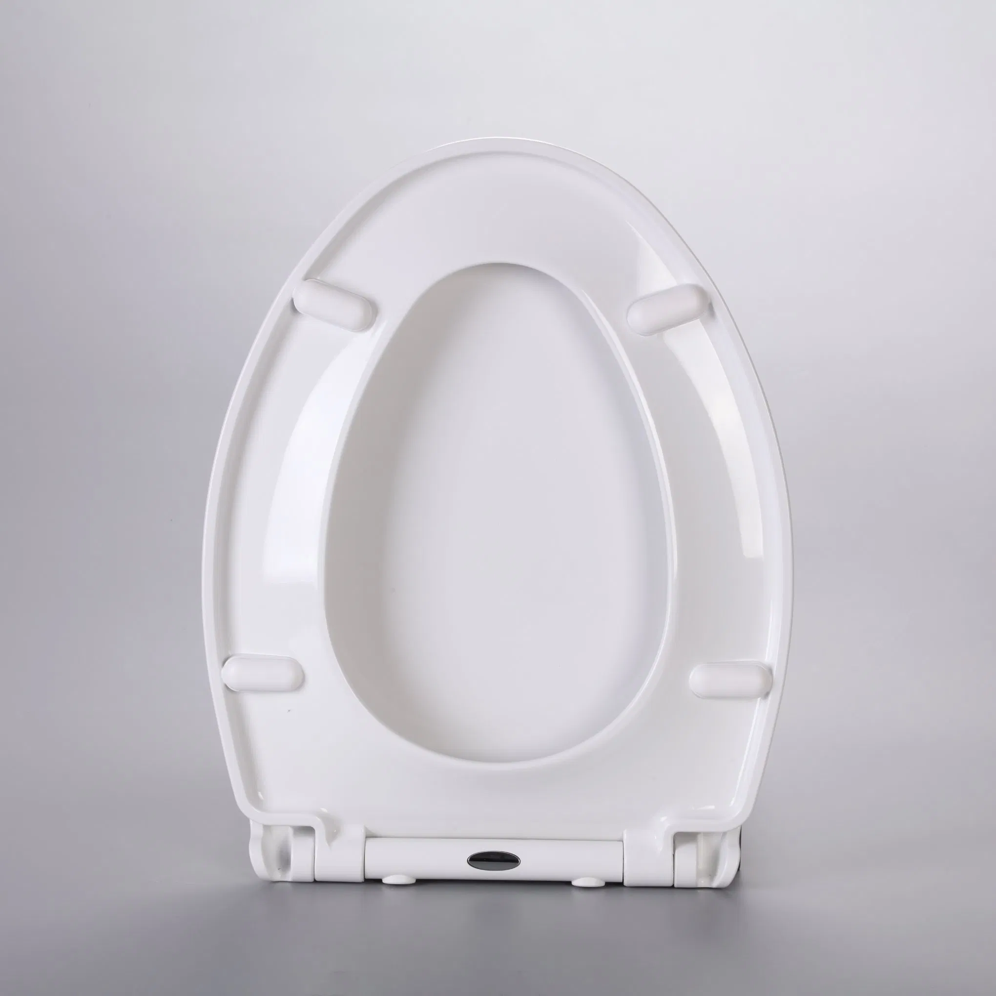 Popular American Standard V Shape Very Strong and Durable Heavy PP Material Toilet Seat Cover