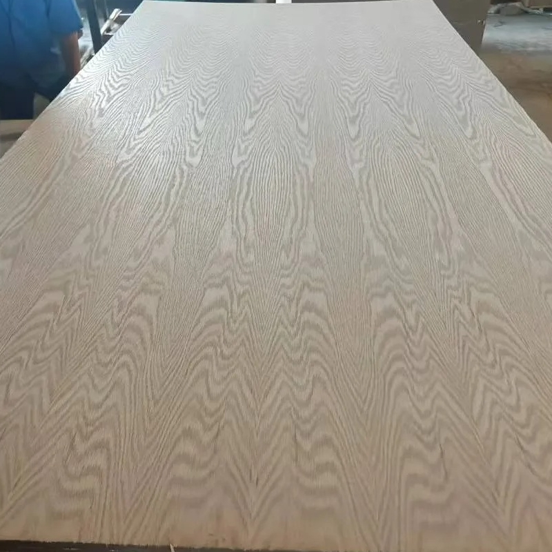 MDF Board Red Oak Veneer Furniture Grade Double Face Melamine MDF Supplier