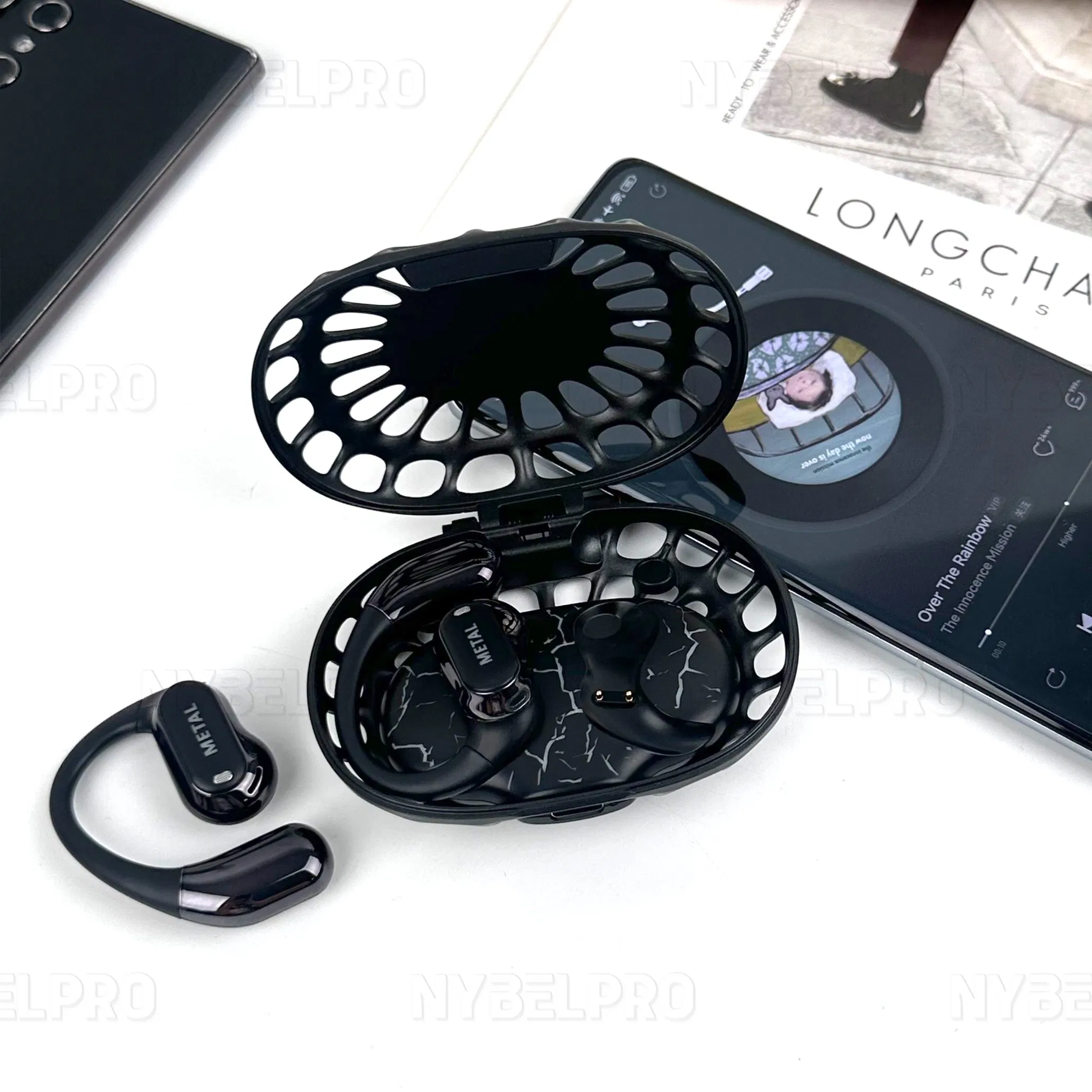 2025 New High Quality Space Capsule Design Wireless Bluetooth in-Ear Headphones Black High-Tech Sense Exquisite Packaging Wireless Bluetooth Earphone