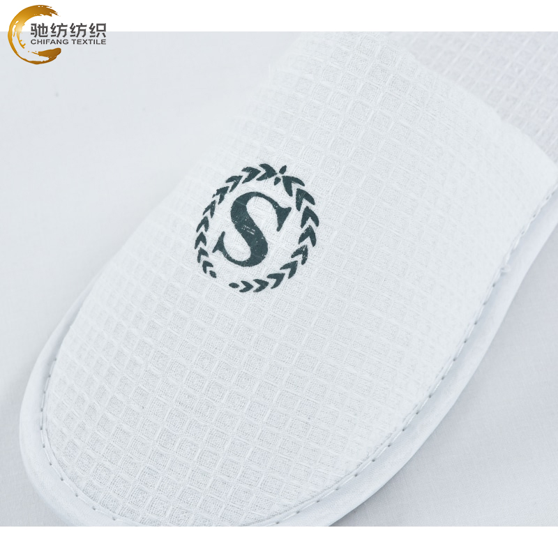 Hotel Airlines 29*11 Cm White Polyester Velour Disposable Slippers 5 mm EVA Sole Embroidery
