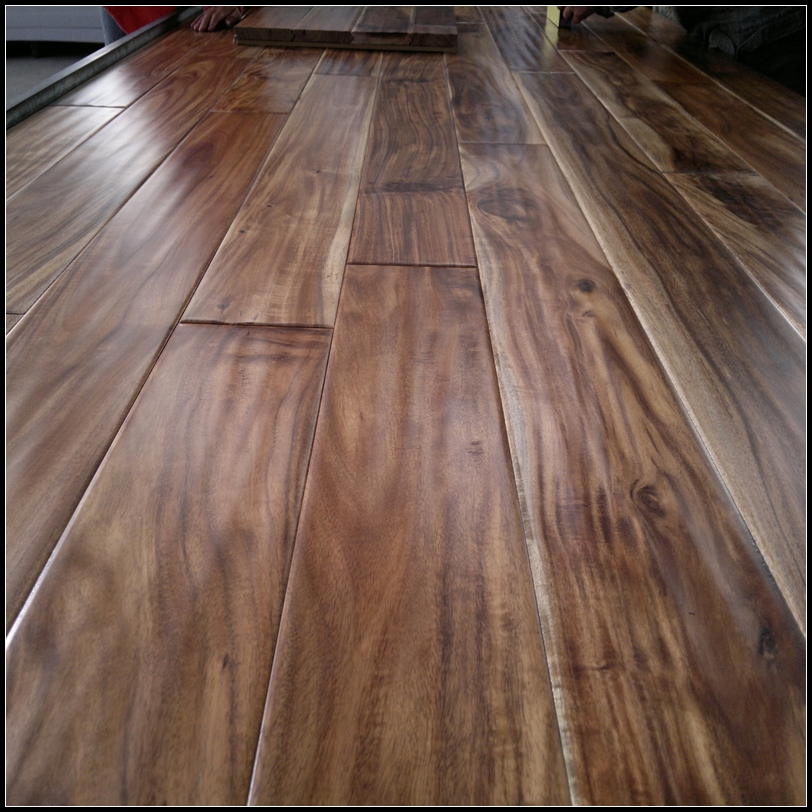 Solid Acacia Flooring (Handscraped Natural Color)